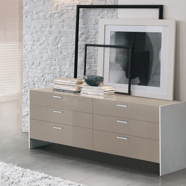 AV/Frame