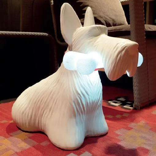 Q/SCOTTIE-LAMP