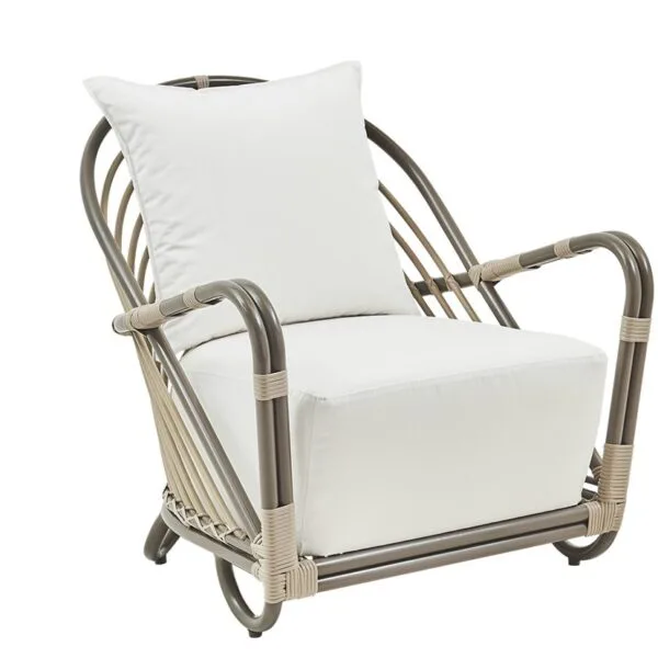 SK/CHARLOTT-CHAIR-EXTERIOR