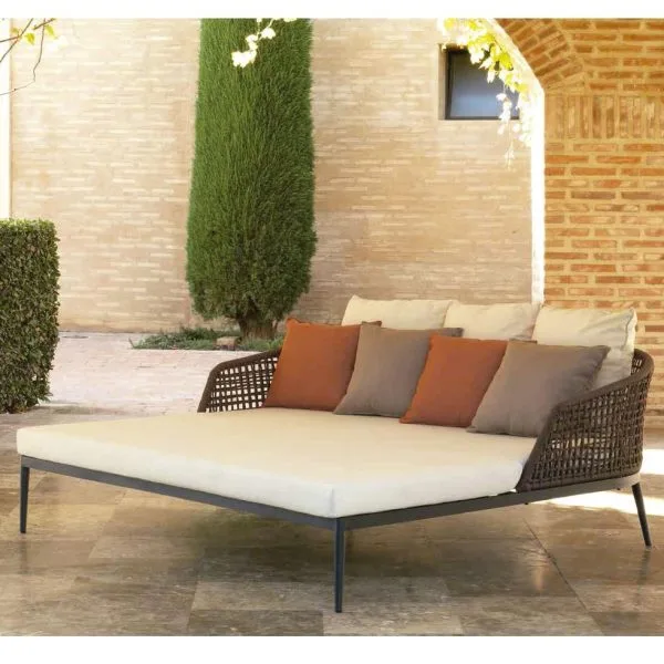SM/ROMA-BED